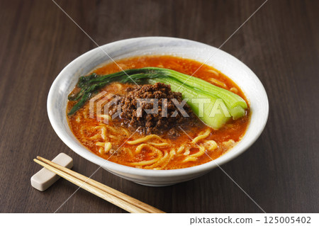 Bamboo noodles 125005402