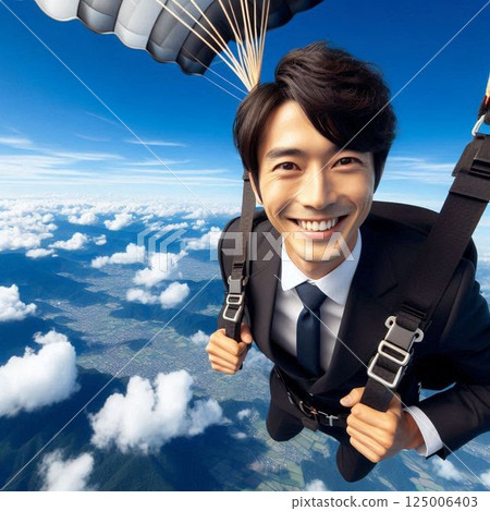 工薪族玩滑翔傘 125006403