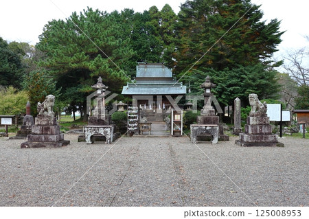 Usuki Gokoku Shrine within the ruins of Usuki Castle (Usuki City, Oita Prefecture) Usuki Gokoku Shrine within the ruins of Usuki Castle (Usuki City, Oita Prefecture) 125008953