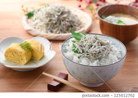 乾小沙丁魚飯（小沙丁魚飯碗） 125012702