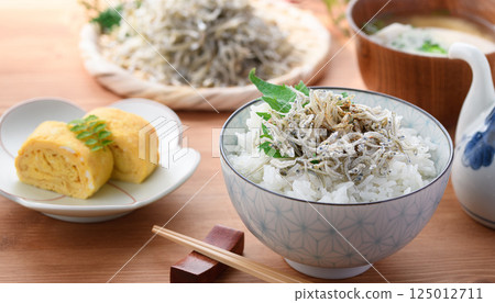 乾小沙丁魚飯（小沙丁魚飯碗） 125012711