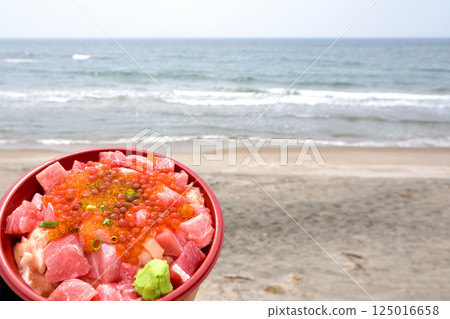 Seafood bowl at Takuboku Park in Hakodate, Hokkaido 125016658