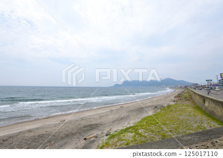 Scenery of the road from Hakodate Airport to Hakodate Station in Hokkaido 125017110