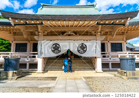[東京] 夏日清爽藍天下的豪德寺講堂 125018422