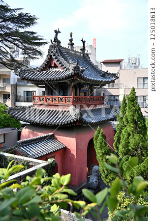 The Sanmon gate of Sofuku-ji The Sanmon gate of Sofuku-ji 125018613