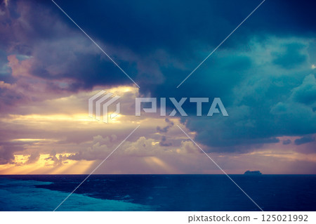 Beautiful sea landscape during sunset Beautiful sea landscape during sunset 125021992