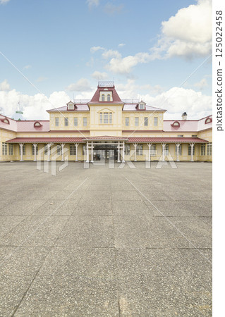 Main gate of Hokkaido Historical Village (Regional Spots and Nearby Facilities Series) 125022458