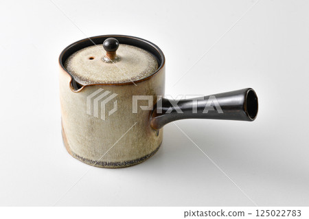Handcrafted porcelain jar, on white background Handcrafted porcelain jar, on white background 125022783