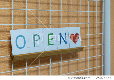 字母卡 OPEN 標誌 125024867