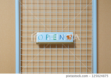字母卡 OPEN 標誌 125024875