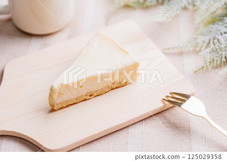 Coffee and cheesecake 125029358