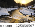 夕陽溪流和落日 125030507