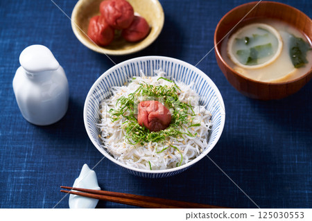 配梅子的銀魚飯 125030553