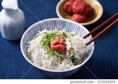 配梅子的銀魚飯 配梅子的銀魚飯 125030564