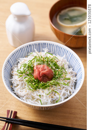 配梅子的銀魚飯 125030878