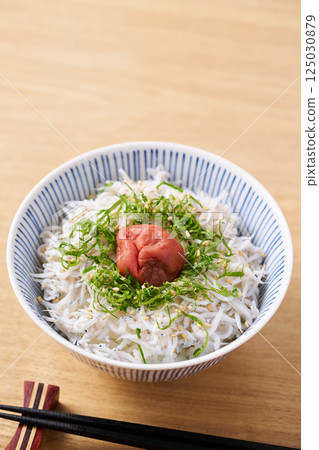 配梅子的銀魚飯 125030879