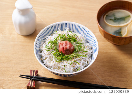 配梅子的銀魚飯 125030889