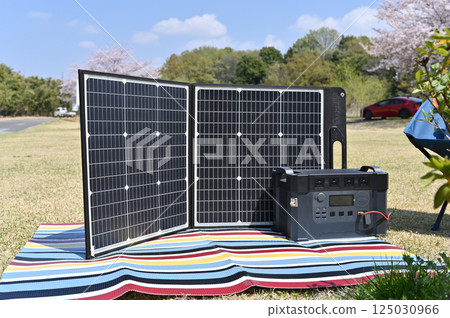 Portable battery (Potaden) solar charging outdoor camping 125030966