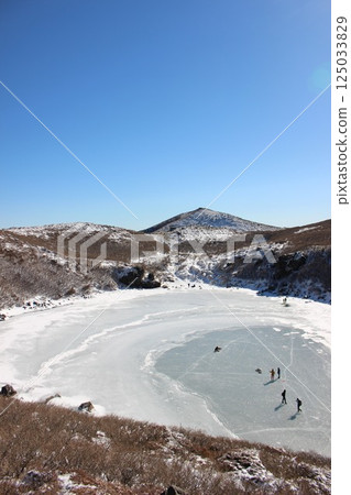 [登山]九重山和藍天！大池完全凍結了天狗城（天狗城）#大分縣#Oike 125033829