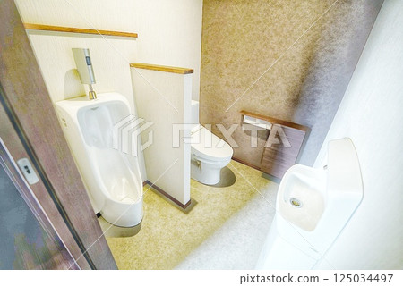 A clean and tidy toilet A clean and tidy toilet 125034497