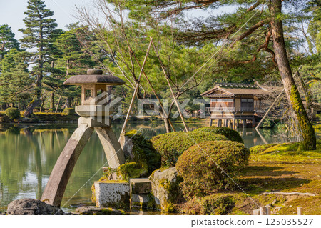 (Ishikawa Prefecture) Kenrokuen in Spring 125035527