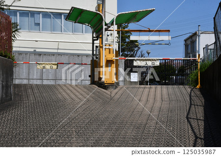 Underground parking lot entrance/exit_01 Underground parking lot entrance/exit_01 125035987