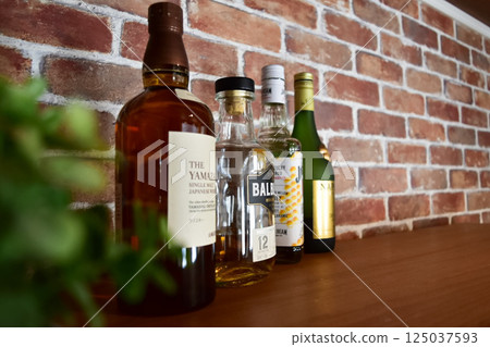 威士忌和白蘭地 125037593