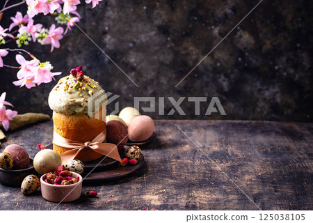 Traditional Easter cake kulich with pistachio 125038105