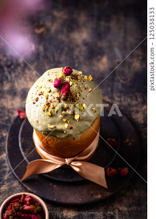 Traditional Easter cake kulich with pistachio 125038133