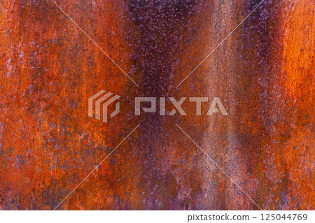 Varied orange and purple rust texture 125044769
