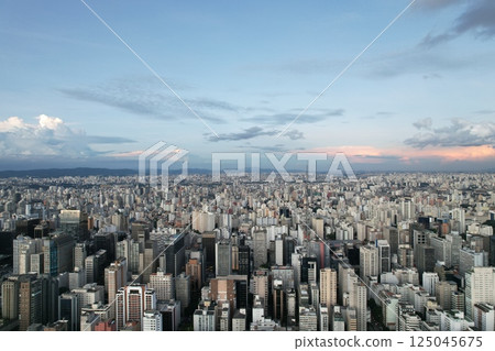Stunning panoramic view of Sao Paulo skyline during sunset 125045675