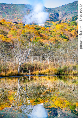 Iwate - Hachimantai covered in autumn leaves - Akanuma Pond, a water mirror Iwate - Hachimantai covered in autumn leaves - Akanuma Pond, a water mirror 125049912