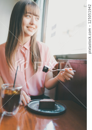 蛋糕 吃 品嚐 125051942