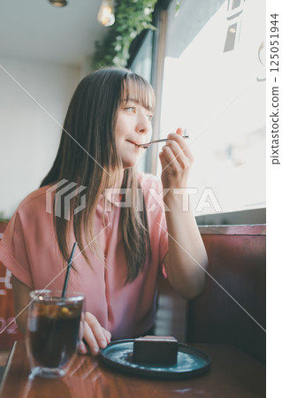 蛋糕 吃 品嚐 125051944