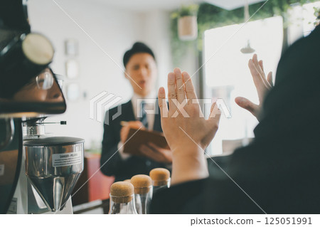 coffee shop, cafe, cafeteria 125051991