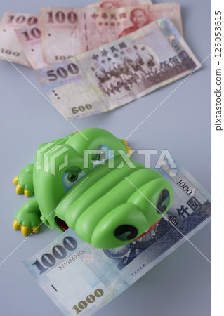 Taiwanese currency Yuan Overseas travel transaction Taiwanese dollar Taiwanese currency Yuan Overseas travel transaction Taiwanese dollar 125053615