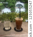 時尚咖啡館的冰咖啡 125055247