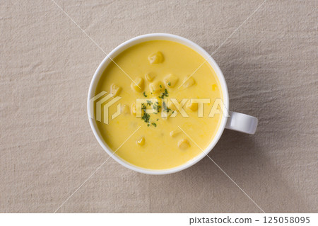Warm corn soup 125058095