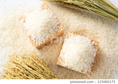 White rice 125060173