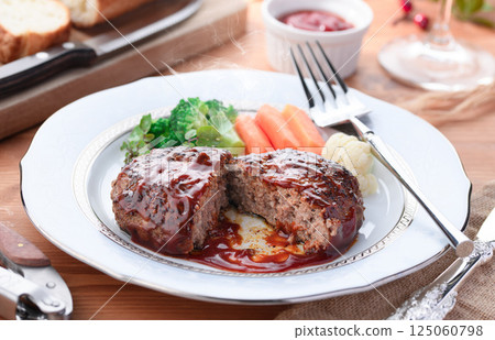 Demiglace hamburger steak Demiglace hamburger steak 125060798