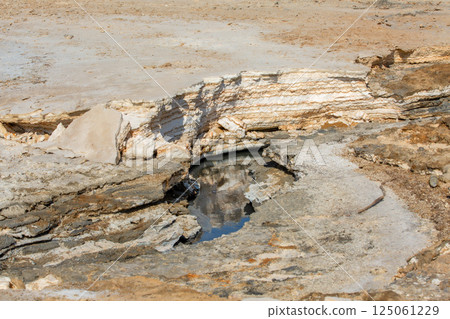 Dead Sea salt mineral formation layers, Jordan Dead Sea salt mineral formation layers, Jordan 125061229