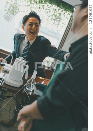 coffee shop, cafe, cafeteria 125061625