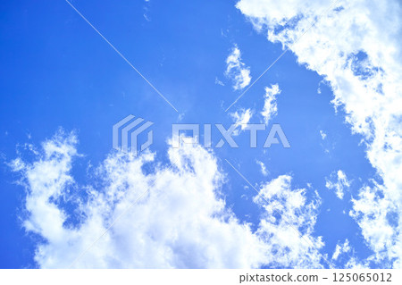 藍色的天空和雲圖像 125065012