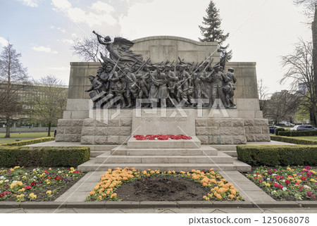 'The Response 1914' is A war memorial to the Northumberland Fusiliers in the public gardens. 'The Response 1914' is A war memorial to the Northumberland Fusiliers in the public gardens. 125068078