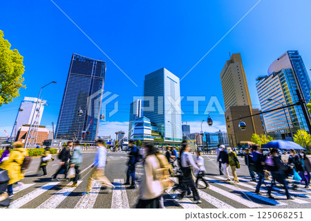 Yokohama cityscape in Japan in April. Inbound tourists... Nipponmaru intersection in front of Sakuragicho Station. Sakuragicho Station is on the right. (14th) 125068251
