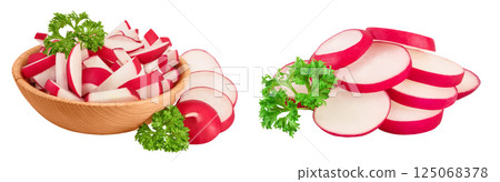 Radish slices in wooden bowl isolated on white background with full depth of field 125068378