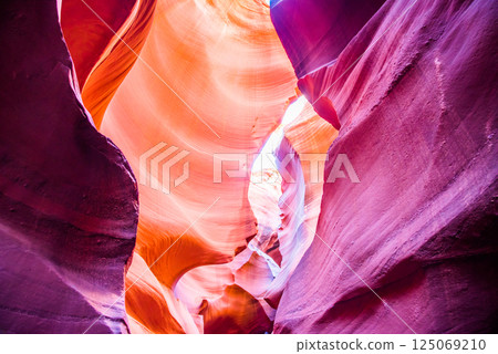 Lower Antelope Canyon, Arizona, USA 125069210