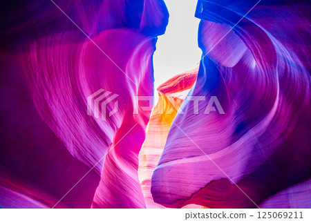 Lower Antelope Canyon, Arizona, USA 125069211