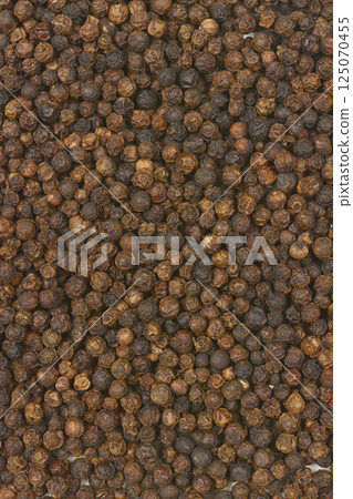 Dried black peppercorns Dried black peppercorns 125070455