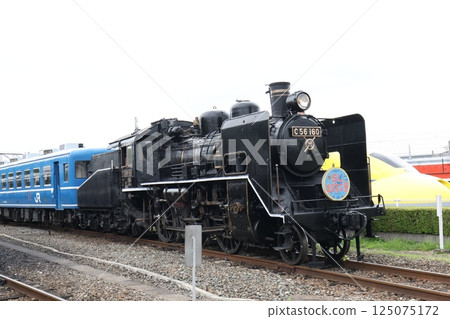 C56 steam locomotive 125075172